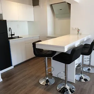 https://james-sun-beach-apartment.hotelsghent.com