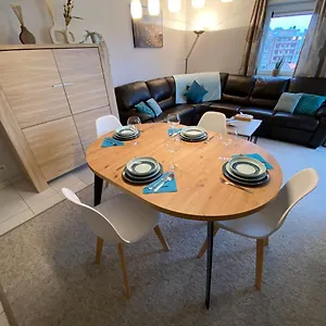 Met Priveparking Apartment